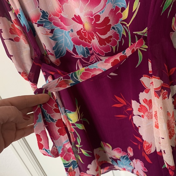 Floral light sheer dress. - Picture 6 of 6